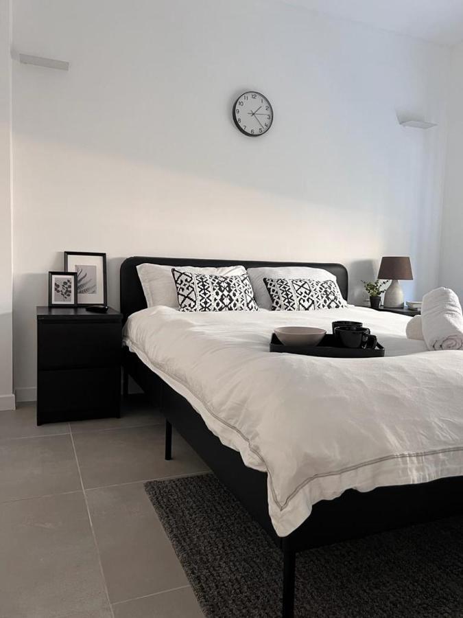 Florentine Modern With Cool Private Terrace