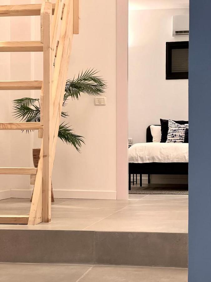 Апартаменты Florentine Modern With Cool Private Terrace *