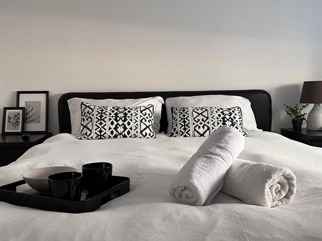 Florentine Modern With Cool Private Terrace Тель-Авив